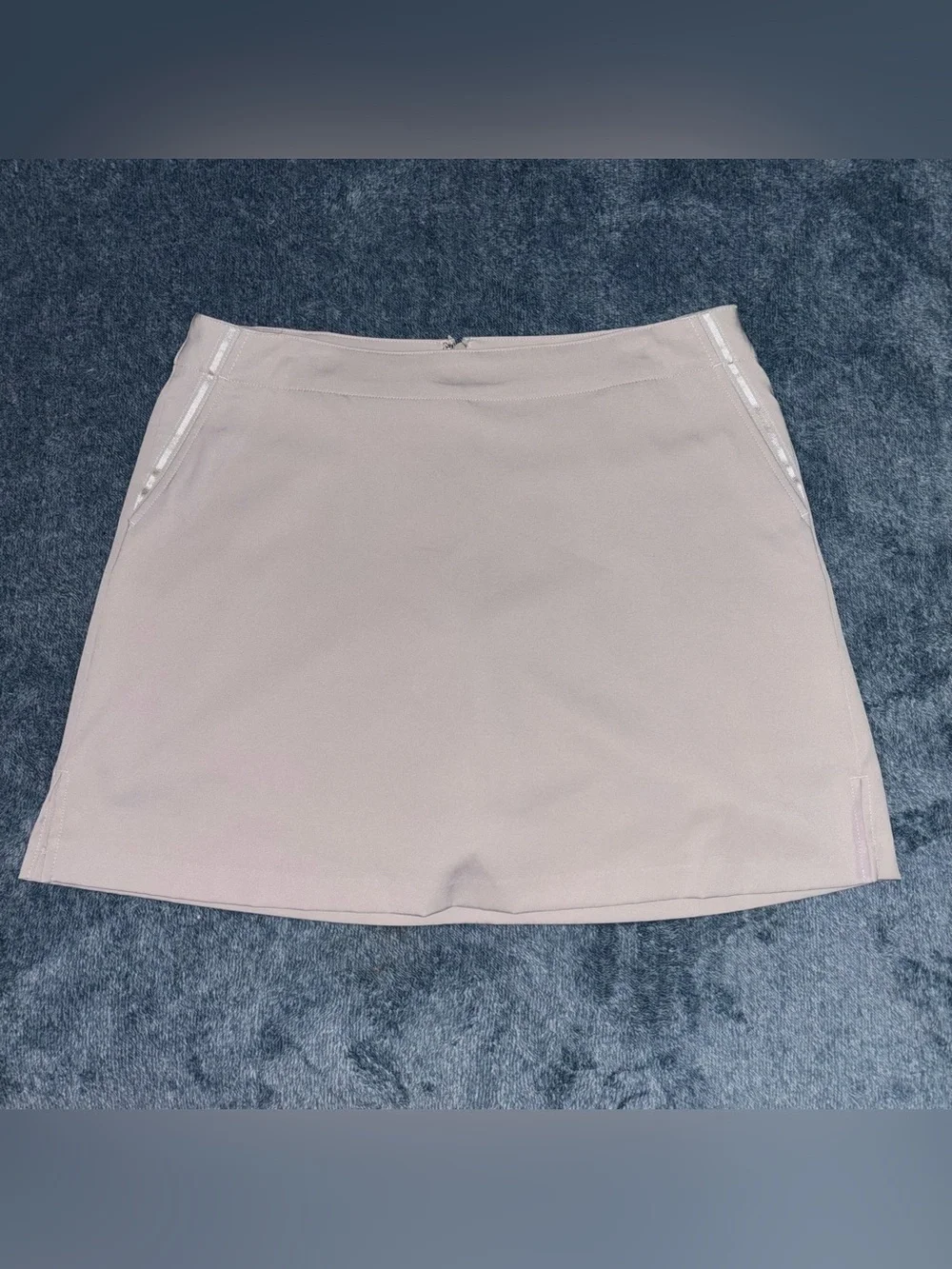 Lady Hagen Athletic Skort in Stone Women’s size 10